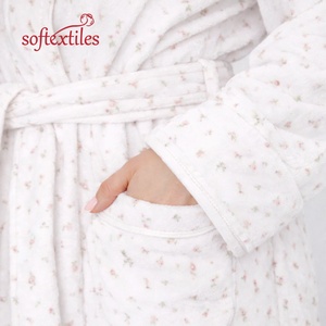 <span class=keywords><strong>Accappatoio</strong></span> Spa Donna all'Ingrosso Softextiles Bianco Morbido Personalizzato Stampa Lusso <span class=keywords><strong>100</strong></span>% <span class=keywords><strong>Cotone</strong></span> Caldo per Casa - Product Image 3