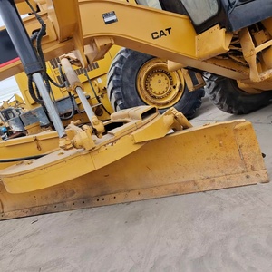 Motoniveladora CAT 140H Usada para Construcción de Carreteras, Nivelación de Terrenos y Trabajos en Sitio - Product Image 4