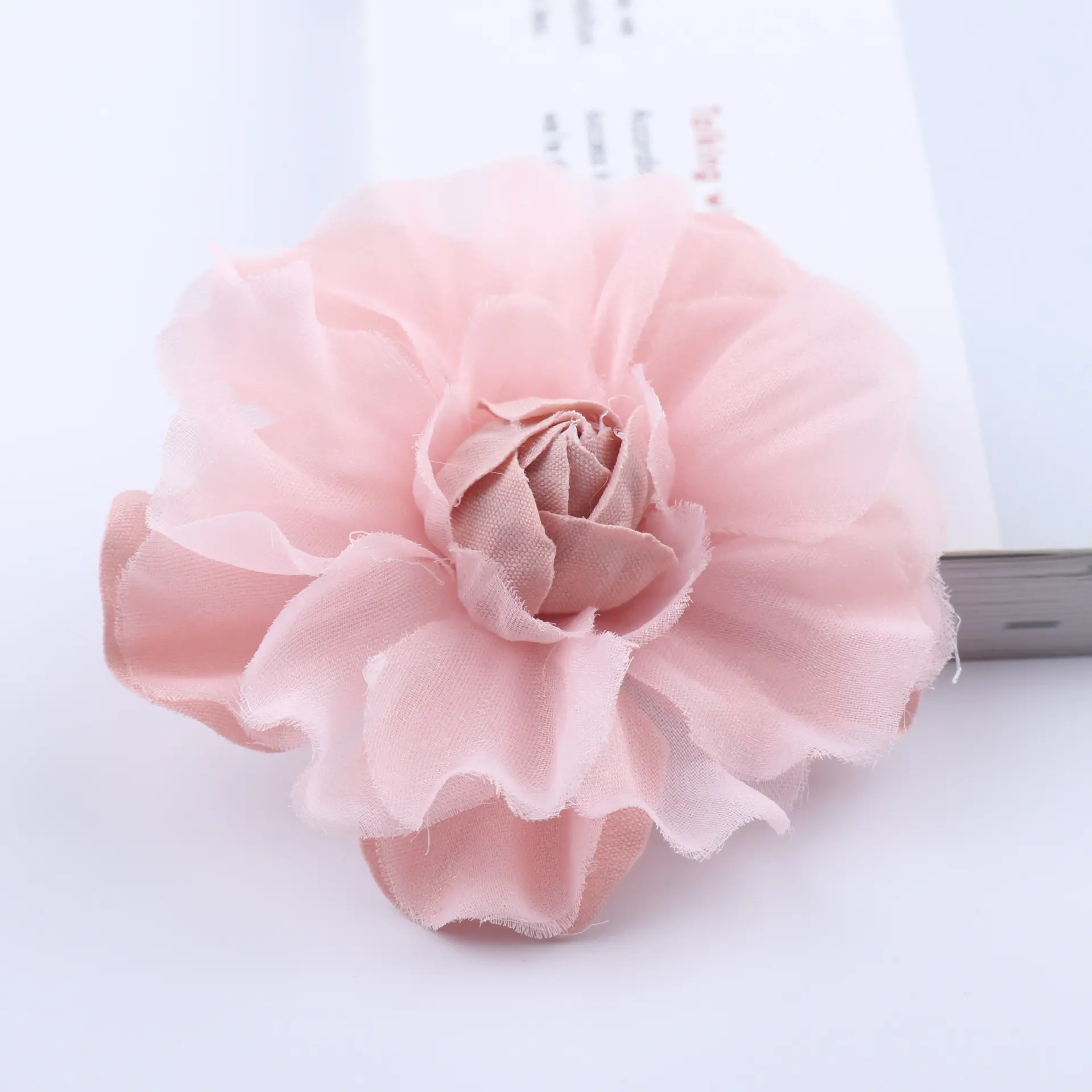2023 Лидер продаж органза кружева ручной работы аппликация искусственный цветок для свадебного платья ткань