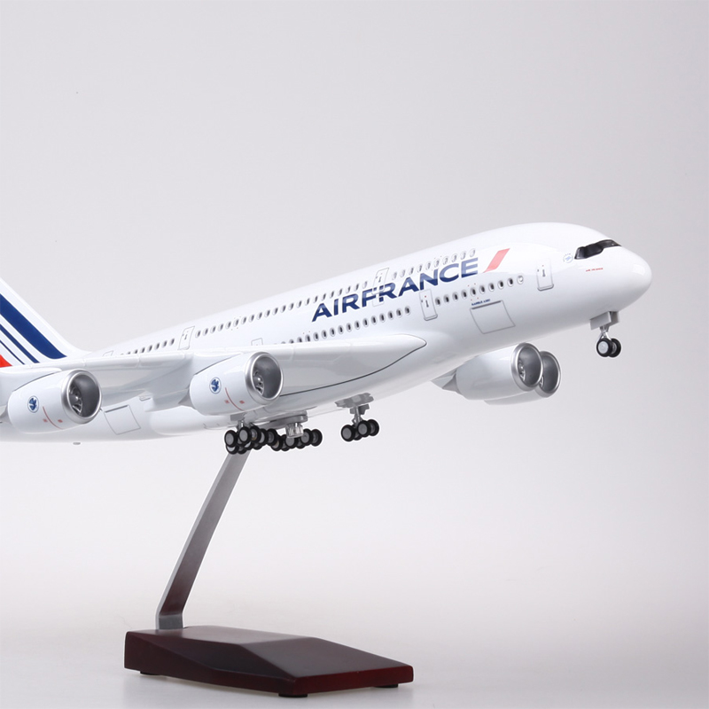 ◢Air　France／Airbus／a380新品ダイキャストModel Amazon.com: QIYUMOKE A380 France 1/160 Large Scale Airplane