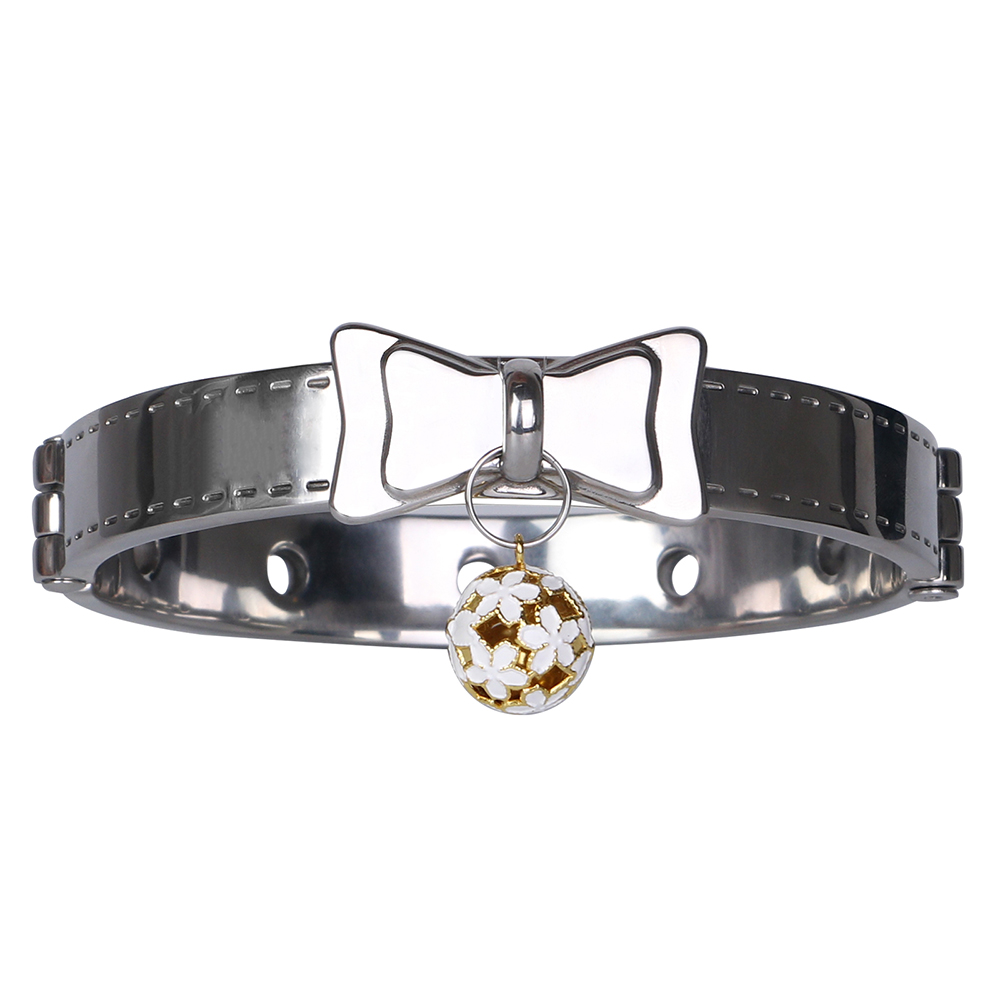 Collier noir + cloche