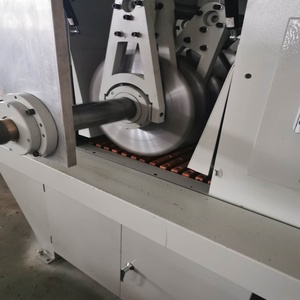 Machine de découpe CNC optimisante pour panneaux de bois avec lames mobiles pour la sciage longitudinal - Product Image 2