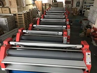 Machine de stratification pneumatique à chaud et froid de vinyle de stratification automatique de rouleau à rouleau de papier 1700mm avec le prix d'usine