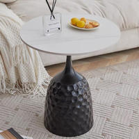 Table basse nordique en roche, table d'appoint de canapé moderne et simple, petite table d'angle de balcon, table de chevet de luxe légère en métal
