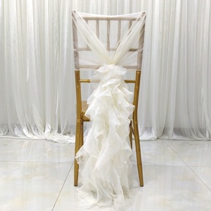 Vente en gros Chaise élégante de couleur unie Dossier Fil de lait Décor <span class=keywords><strong>Tulle</strong></span> Tissu décoratif Hôtel Conférence Fête de mariage Banquet en plein air - Product Image 6