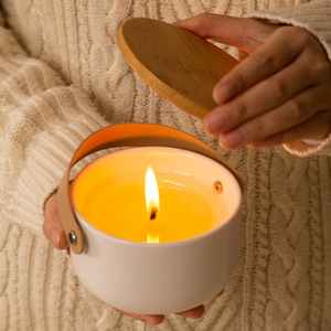 Porte-bougie en céramique personnalisé, rond, avec poignée en cuir, cadeau écologique pour la décoration de la maison - Product Image 5