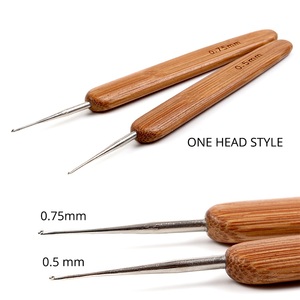 Uncinetto per Dreadlocks in Acciaio Inossidabile con Manico in Legno di Bambù 0.5mm 0.75mm, Strumento per <span class=keywords><strong>Extension</strong></span> Capelli, Personalizzabile con Logo, Vendita all'Ingrosso - Product Image 5