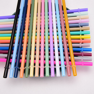 Fourniture directe d'usine de pailles de 7mm de diamètre Accessoires de gobelets en <span class=keywords><strong>plastique</strong></span> de couleur unie Pailles réutilisables - Product Image 1
