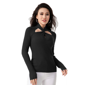 Venta al por mayor Otoño Invierno nueva pequeña Sexy frente ahuecado Slim-Fit Bottom Knitwear mujer Blusa de manga larga - Product Image 1