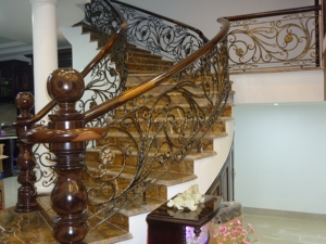 ประตูเหล็กยูโร ดีไซน์ฝรั่งเศส เหล็กแข็งแรง ขนาด 14x14 มม. ติดตั้งด้านบน พร้อมเคลือบสีตามสั่ง รับประกัน 3 ปี สำหรับใช้ในบ้านและเชิงพาณิชย์ - Product Image 5