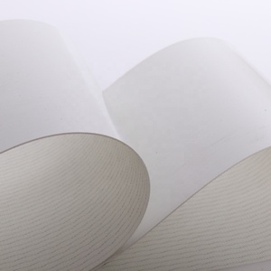 Jingtian PU Ölbeständiger 2-Schicht-Steigbandförderer mit Riffelung 2 Jahre Garantie 50x20x20cm für Lebensmittel- und Getränkefabriken - Product Image 6
