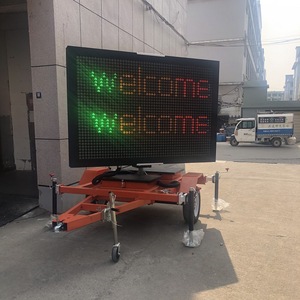 Remorque d'affichage routier à LED solaire Hankun Technology, IP65, signalisation mobile extérieure avec panneau solaire pour la sécurité routière - Product Image 4