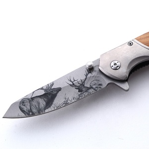 Navaja de bolsillo de acero inoxidable 3Cr13 con mango de madera de olivo, hoja plegable con diseño de ciervo impreso en 3D, cuchillos para acampar - Product Image 5