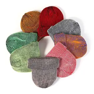Gorro de punto cálido con logotipo personalizado Gorro de lana bordado a rayas de invierno con bordado o etiquetas personalizadas