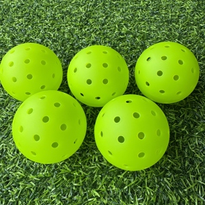 Pelota <span class=keywords><strong>de</strong></span> Pickleball <span class=keywords><strong>de</strong></span> 48 Hoyos Moldeada por Inyección <span class=keywords><strong>de</strong></span> Precisión, 74 mm, para Entrenamiento y Competición al Aire Libre, Logotipo Personalizado, OEM, Venta al Por Mayor - Product Image 6