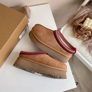 Botas de invierno de nieve clásicas para mujer UG de alta calidad, satén y gamuza informal para interiores y exteriores con plantilla de piel, precio al por mayor - Product Image 6