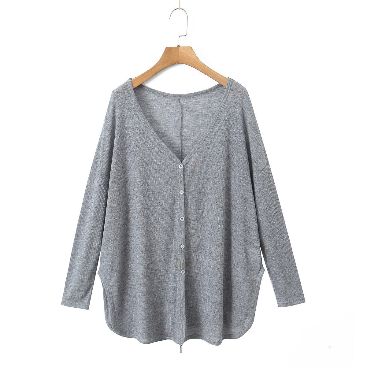 เสื้อคาร์ดิแกนสีเทาเฮเทอร์