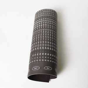 ตัวอักษรแม่เหล็กพลาสติกขนาดกลางสำหรับตกแต่งตู้เย็นดีไซน์ส่วนตัว4ชิ้นสไตล์ศิลปะสมัยใหม่ - Product Image 5