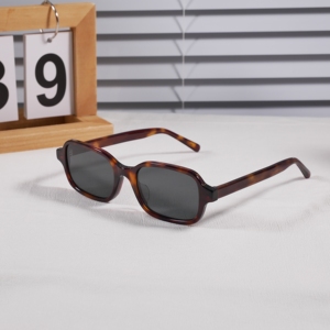 Vintage Rectangle Acetate Sunglasses Women Men Retro Shades UV400 Protection Fashion Tortoise Shell <b>Frame</b> Outdoor Driving - Product Image 4