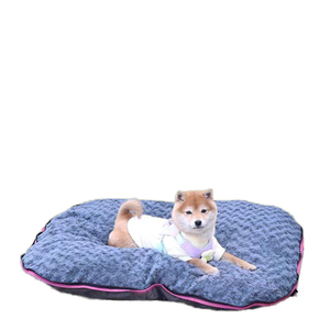 Tapis pour chien portable toutes saisons Lit pliable écologique pour animaux de compagnie pour le camping en plein air - Product Image 1