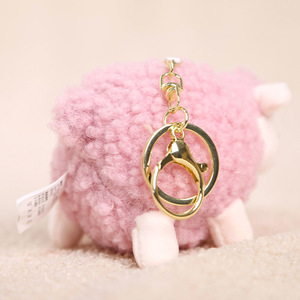 Ciondolo a forma di pecora piccola in posizione sdraiata, bambola confortevole, regalo per bambini, ornamenti da appendere in borsa a rete, giocattolo di peluche in cotone PP all'ingrosso - Product Image 3