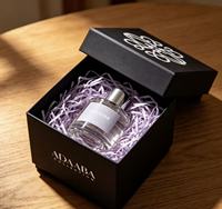 Bougie parfumée à l'orange dans une boîte carrée en papier kraft, parfum d'ambiance pour la maison, bougie en cire de soja pour l'aromathérapie, décoration de chambre, cadeau en carton