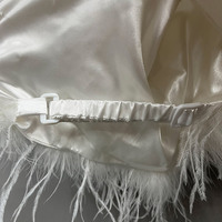 Vente en gros – Nouvelle Écharpe Courte de Luxe en Plumes d'Autruche pour Femme, Couleur Unie, avec Liens Élastiques, Idéale pour Banquets et Mariages