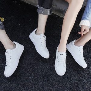 Logo personnalisé Nouveaux styles <span class=keywords><strong>Tendance</strong></span> Baskets en cuir blanc Running Fitness Marche Chaussures de sport décontractées pour femmes et hommes - Product Image 4