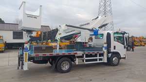 รถบรรทุกติดตั้งอุปกรณ์ยกของแบบมีฉนวนกันความร้อนของอีซูซุ สำหรับงานติดตั้งระบบประกันคุณภาพการผลิตในโรงงานขนาดใหญ่ - Product Image 3