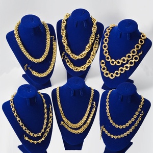 Parures de bijoux de luxe personnalisées plaquées or 14 carats pour femmes, collier et bracelet pour fiançailles, mariage et fêtes - Product Image 1