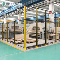 Clôture de sécurité modulaire en acier à faible teneur en carbone avec poteaux en acier renforcé pour postes de travail robotisés et protection des machines industrielles