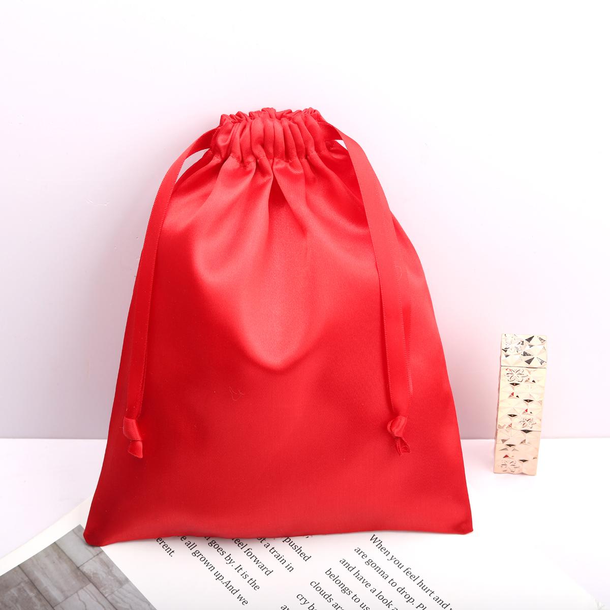Rouge (Stock AE)***