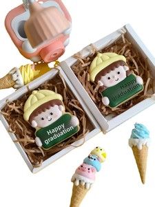Biscotti Floreali Ghiacciati per la Stagione di Laurea, Scatola Regalo con Targhetta Scrivibile per Nomi, Dolce Commemorativo per Ragazzi e Ragazze - Product Image 4