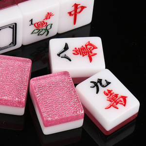 Juego de Mahjong Chino Portátil de Lujo, Fichas Acrílicas de Alto Brillo, Estuche de Aluminio Resistente, Juego de Mesa Familiar para el Hogar - Product Image 4