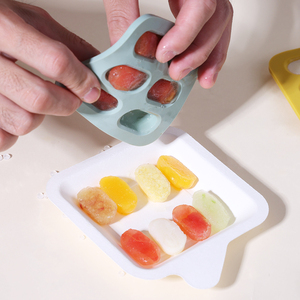 Congélateur alimentaire moules à glace en silicone écologique bébé fruits frais sucette alimentation sans Bpa Silicone Mini <span class=keywords><strong>bac</strong></span> à glaçons avec couvercle - Product Image 1