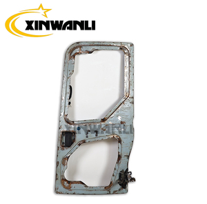 Piezas de excavadora: Conjunto de cabina PC75 78US-8 con cerradura y bisagra, suministro de fábrica adecuado para excavadoras Komatsu - Product Image 1