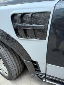 Kit de Carrocería Estilo <span class=keywords><strong>Mansory</strong></span> para <span class=keywords><strong>Rolls</strong></span> <span class=keywords><strong>Royce</strong></span> Cullinan 2025, Fibra de Carbono Forjada de Alta Calidad, Accesorios para Capó y Guardabarros con Emblema Negro - Product Image 5