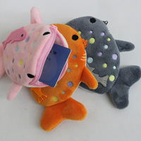 Approvisionnement direct usine : Porte-monnaie et étui à clés en peluche requin à queue torsadée simple, petits sacs pour rouge à lèvres et écouteurs, porte-clés portefeuilles en peluche de dessin animé