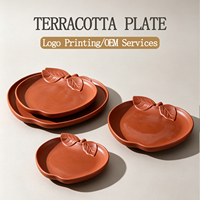 Rustieke handgemaakte klei terracotta borden OEM hotel servies keukengerei snack- en gedroogd fruit borden rustieke aardewerk borden