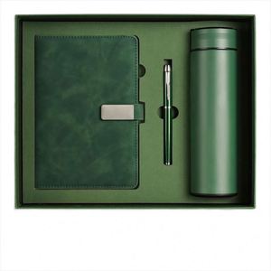 Coffret Cadeau de Luxe A4/A5 – Carnet à Couverture en Cuir avec Boîte Cadeau – Ensemble de Carnets Blancs Personnalisables avec Logo d'Entreprise - Product Image 1