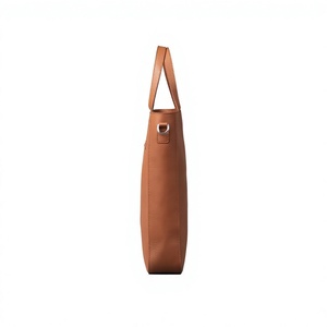 Sac fourre-tout unisexe moderne en cuir véritable, marron uni, fermeture éclair, sangle réglable, durable, usage quotidien - Product Image 3