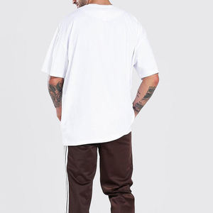 T-shirt de luxe 300 g/m² en coton de haute qualité, coupe oversize et épaisse, col rond, style streetwear décontracté, coupe carrée, uni - Product Image 2