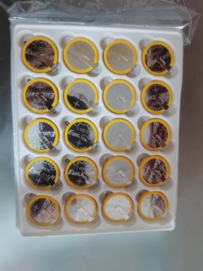 بطارية ليثيوم على شكل عملة معدنية CR2450 مع أطراف لحام من مصنع يونيسيل مباشرة - Product Image 3