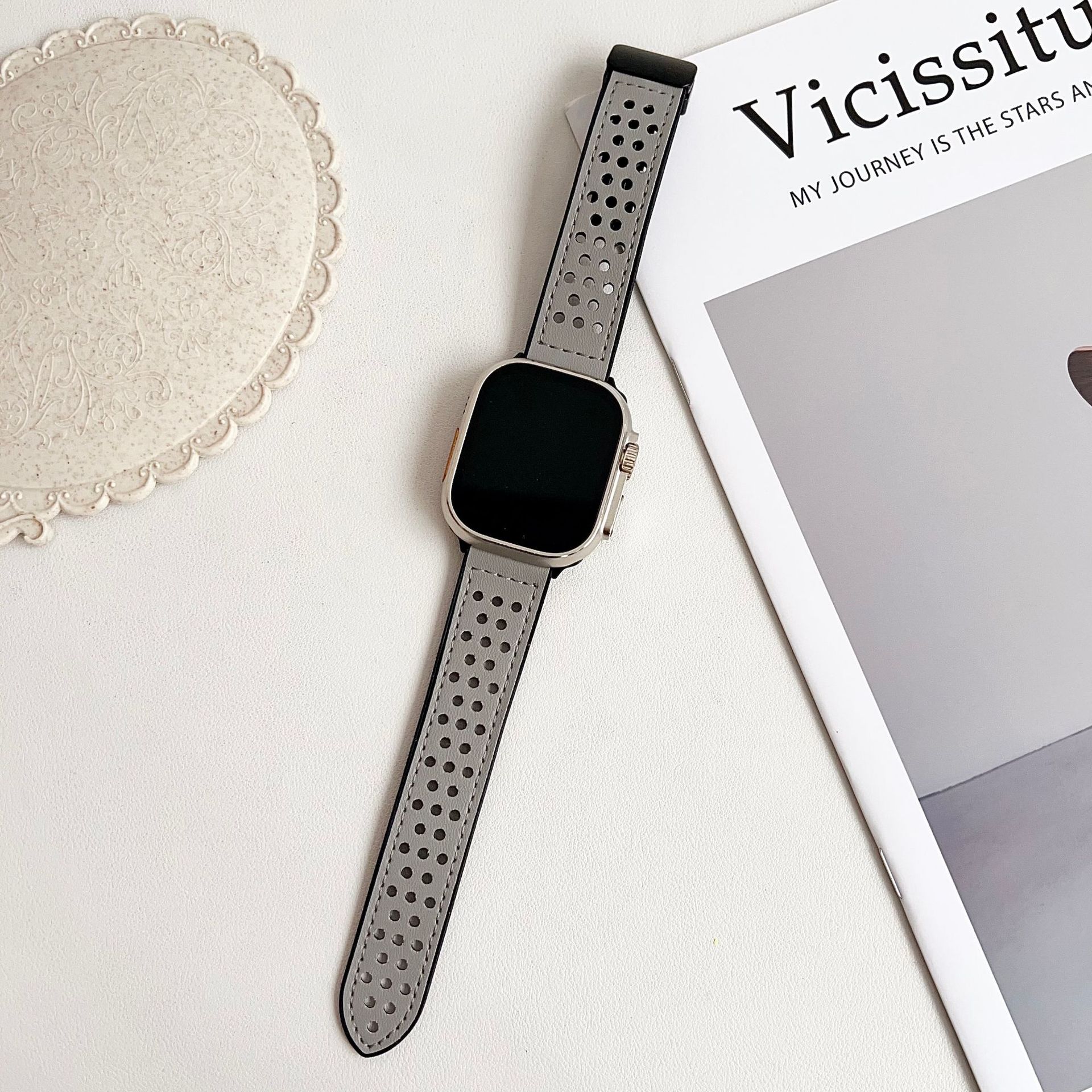 สีเทาเมฆครึ้ม