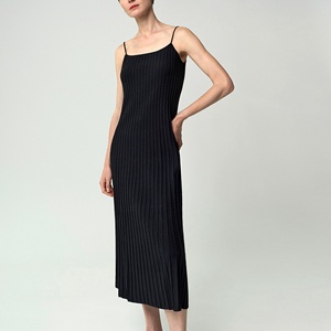 Robe d'été pour femme en lin et coton mélangé plissé Robe à bretelles sans manches Robe Maxi Resort Wear Beach Cover Up Robes quotidiennes - Product Image 2