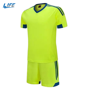 Maillot <span class=keywords><strong>de</strong></span> football d'été respirant <span class=keywords><strong>de</strong></span> qualité supérieure pour le <span class=keywords><strong>Pays</strong></span> <span class=keywords><strong>de</strong></span> Gal, grande taille, à manches courtes, personnalisable, blanc, avec badge, numéro et nom, design gratuit - Product Image 1