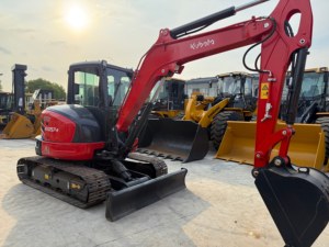 รถขุดขนาดเล็กมือสอง Kubota KX057‑4 น้ำหนัก 5.7 ตัน แบบไฮดรอลิก สำหรับขุดบ่อปลาและระบายน้ำในหมู่บ้าน - Product Image 6
