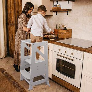 Torre de Aprendizaje Montessori de Madera Natural Sólida, <span class=keywords><strong>Taburete</strong></span> de Cocina Ajustable en Tres Alturas para Niños Pequeños - Product Image 1