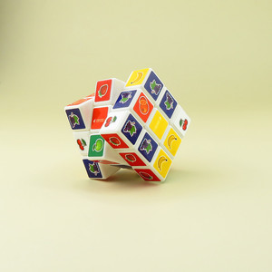 Cubo de Rubik 3x3 con Pegatinas de Frutas, Hecho a Medida para Adolescentes, Juguete Antiestrés Unisex, Material ABS - Product Image 2