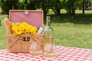 Cesta de <span class=keywords><strong>Picnic</strong></span> para <span class=keywords><strong>4</strong></span> <span class=keywords><strong>Personas</strong></span>, Madera Natural, Ligera, Personalizada, de Paja, en Forma de Corazón, Económica, Desechable, Accesorios - Product Image 4